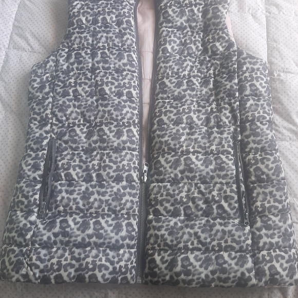 Reversible vest - Picture 1 of 3